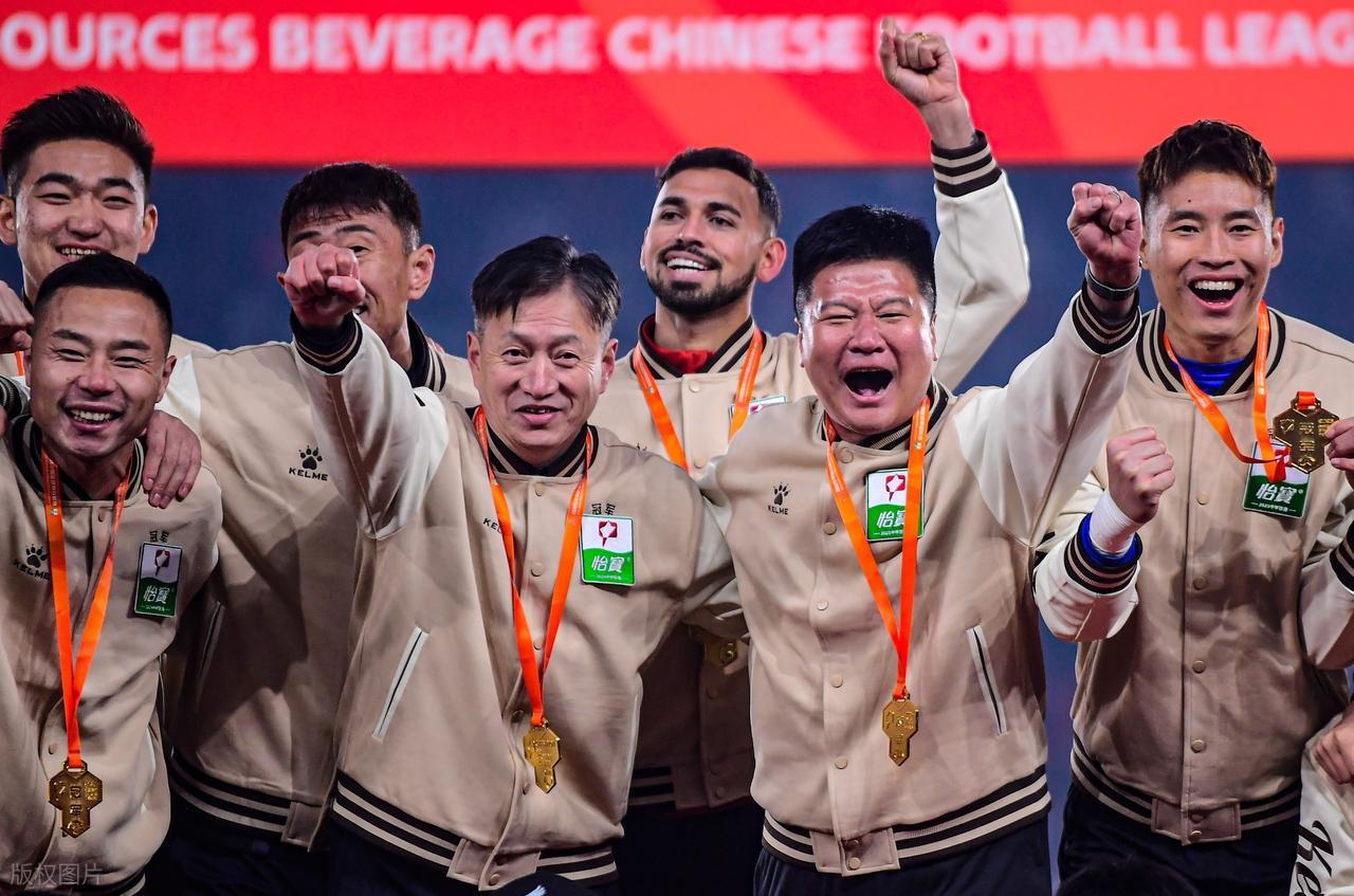 竞技宝入口-差别太大了，同是升班马，一个在准备夺冠，一个在提前准备中甲！