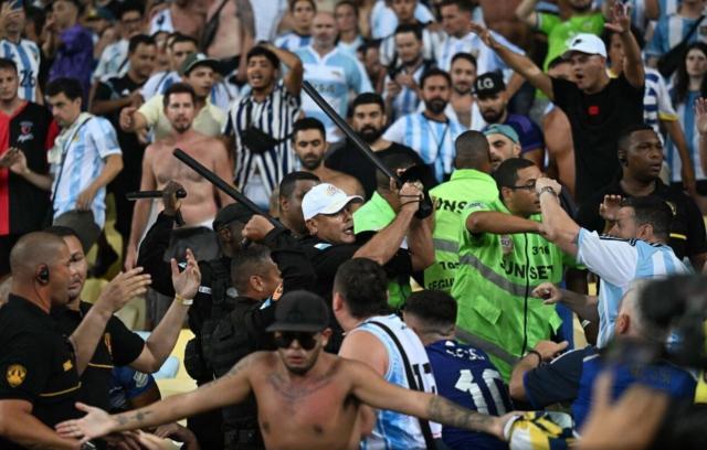 1700672909841017698.jpg otamendi-resolveu-no-meio-da-viol-ncia.jpg