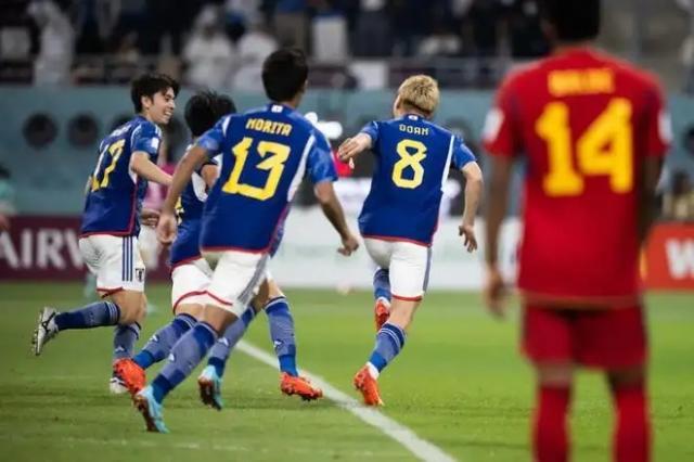 【观点】身处足球荒漠 我们到底羡慕日本足球什么？