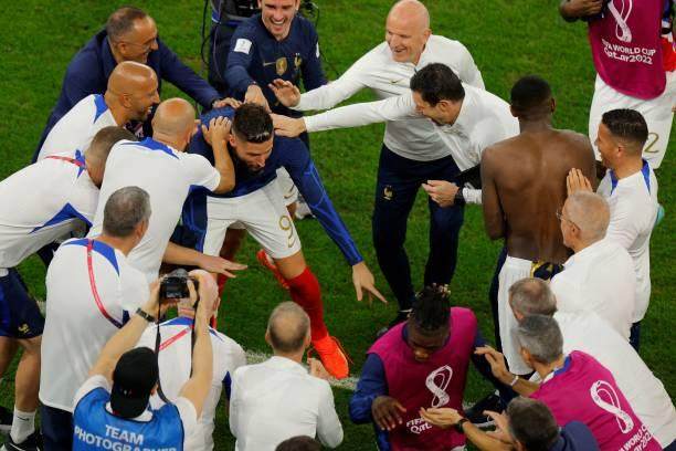 竞技宝官网-吉鲁：和姆巴佩一起只有幸福 莱万：一味防守没意思